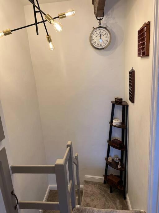 Quaint 1 Bedroom In Pudsey, Leeds Holiday home *
